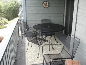 Treehouse Condos - Image 4