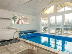 Homely Holiday Home in Juelsminde With Sauna - Image 2