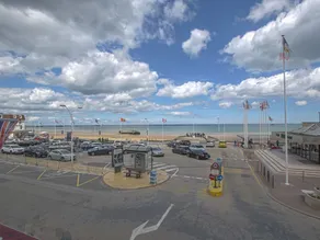 Endearing Apartment in Arromanches-les-Bains nearby the Sea with view on the harbour - Image 3