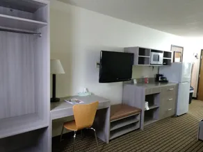 Country Hearth Inn Maryville - Image 4