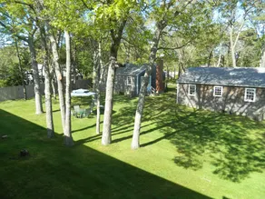 Colonial Village Motel & Cottages - Image 5