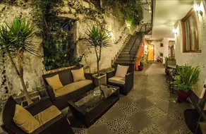 El Patio de Elisa - Image 3