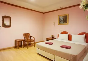 Max One House - Image 2