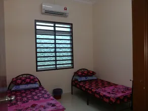 Samsiah Guest House - Image 3