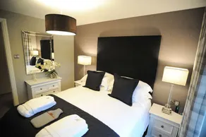Stirling Luxury Apartments - Image 4