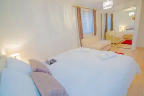 Ivy Place Airport Apartment - Image 3