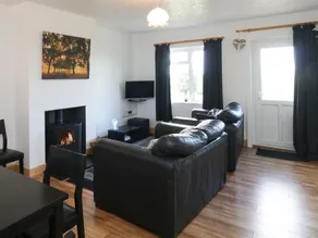 2 Hill View Bungalow - Image 2