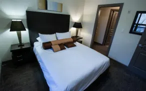 Pool Level 2 Bed, 1 Bath - Unit 371 - Image 2
