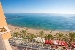 OleHolidays Diana Marbella centro Vistas al mar - Image 4