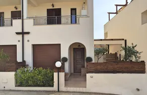 The Shore House Exclusive Villa - Image 2