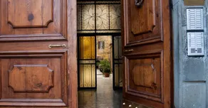 Home Gallery 101 - Image 4