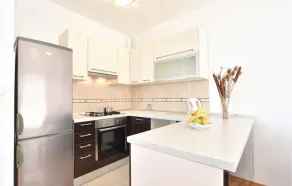 Three-Bedroom Apartment In Podstrana - Image 5