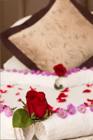 High Five Hotel - Image 2