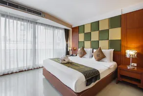 BALLY SUITE SUKHUMVIT - Image 4