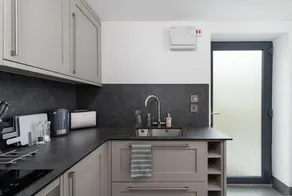 Exceptional 1BD Lodge With Amazing Views - Image 3