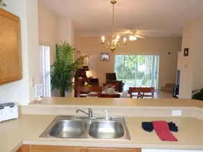 EI033OR - 3 bed townhouse close to Disney - Image 2