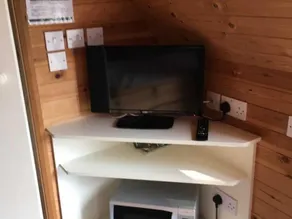 Cartmel Camping Pod - Image 2