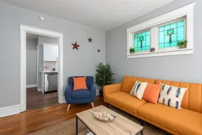 Central Garden District Getaway - Image 5