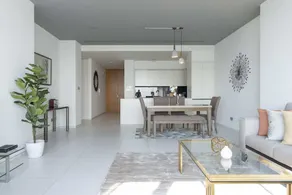 2BR Modern Apt With Magnificent Views of Dubai Skyline - Image 2