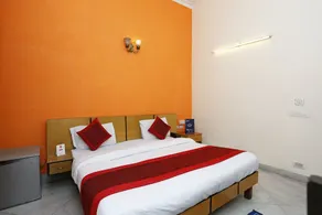 OYO 834 Hotel Aashirwaad - Image 2