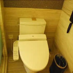 Chalon International Hotel - Image 4