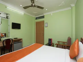 Hotel Sambit International by OYO Rooms - Image 2