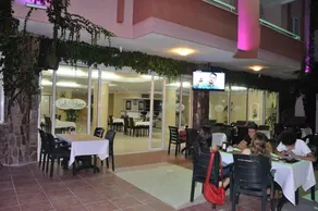Fun Point Hotel - Image 4