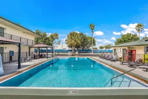 Quality Inn & Suites Downtown Orlando - Image 5