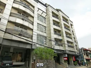 Artina Suites - Image 4
