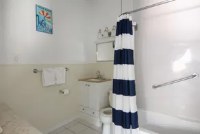 Holliday Inn of Folly Beach - Image 5