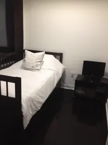 Square One Fully Furnished Suite - Image 3