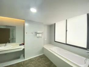 Cat Tuong Hotel - Image 2