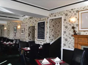 Douglas Arms Hotel - Image 3