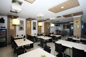 Airy Thamrin Kebon Kacang Empat 12 Jakarta - Image 5