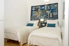 Liiiving in Porto | Blue Flower Apartment - Image 4