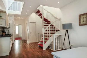 Stayci Serviced Apartments Noordeinde - Image 4
