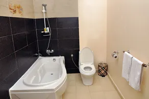 Garr Hotel - Image 2