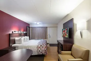 Red Roof Inn Minneapolis Plymouth - Image 2