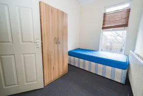 Acton Lane - Image 5