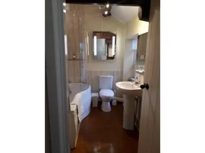 Brunthill House Bed & Breakfast - Image 4