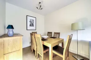 GuestReady - Spacious 2bed in Edinburgh - Image 3