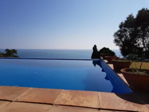 Villa Tamarit Guest House - Image 5