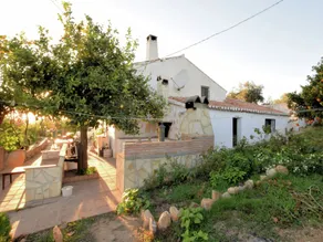 Comfortable Cottage in Periana With Swimming Pool - Image 2