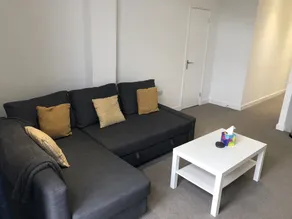 La Fontaine Court Apartments - Aldershot - Image 2