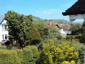 Coombe Bank Guest House - Image 3