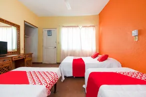 OYO Hotel Camelinas - Image 5