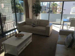Manly Surfside Apartments Bella Vista - Image 3