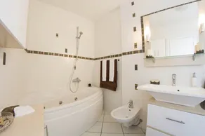 Villa Jure - with pool - Image 4
