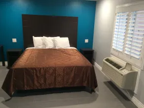 Coronado Motel - Image 3