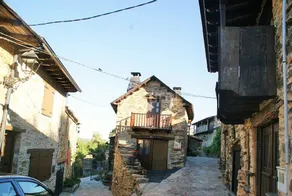 House With 2 Bedrooms in Santa Cruz de los Cuérragos, With Wonderful M - Image 2